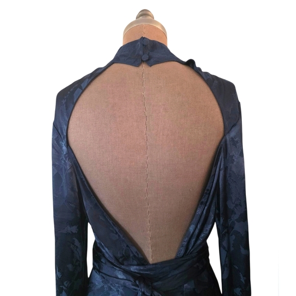 LPA Lanette Top Blouse Long Sleeves Open Back Shirt Navy Size XL - Picture 11 of 15